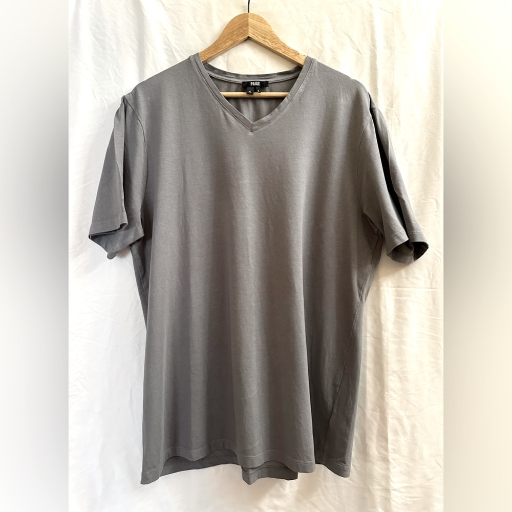 NWOT PAIGE Dawn Grey V-Neck T-Shirt Size XL